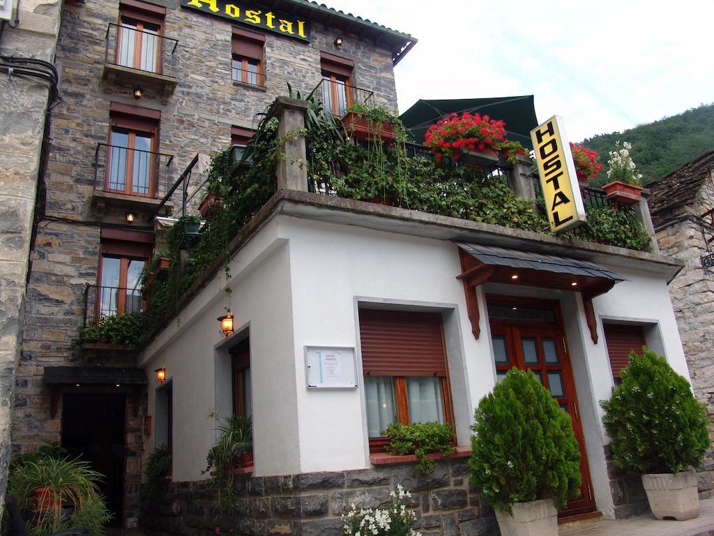 Hostal Pirineos Sarvise Hotel Exterior foto